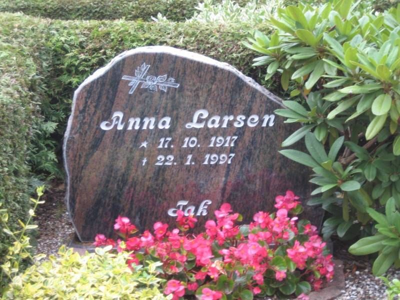 Anna Larsen.jpg